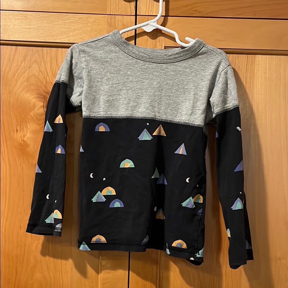 Kids' Gray and Black Graphic Long Sleeve Shirt